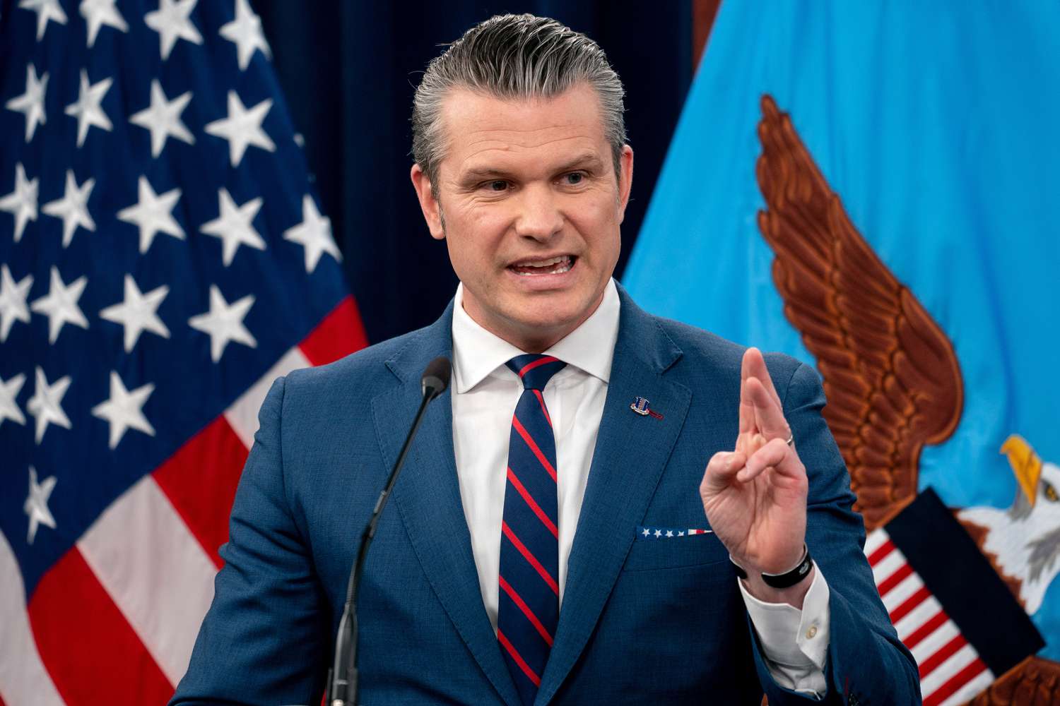 PLEGARIA DE PETE HEGSETH, EN SERVICIO RELIGIOSO EN EL PENTAGONO - Lilia Solano